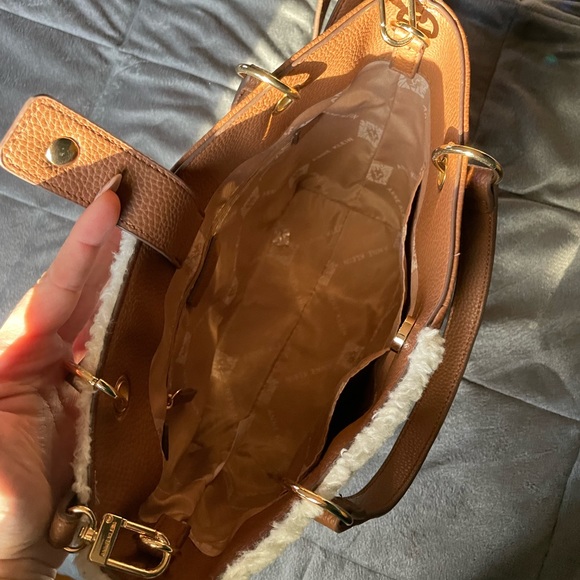 Anne Kline faux Sherpa bag - Picture 5 of 5